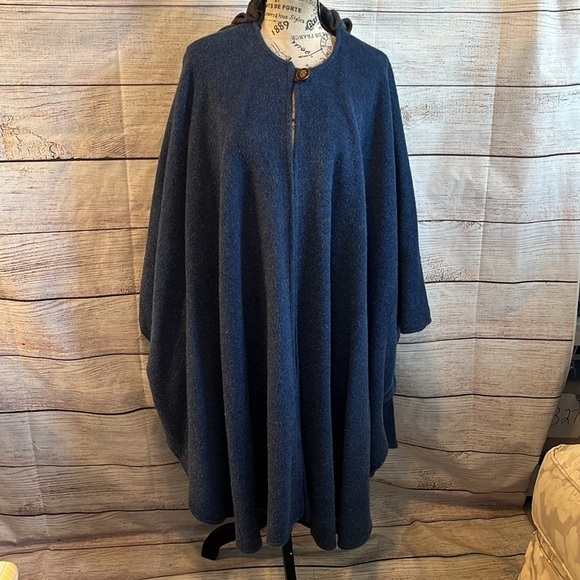 Peter James Wool Mohair Cape with Attached Scarf Blue O/S - Picture 6 of 11